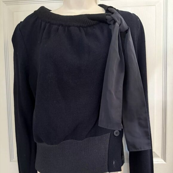 NWT COS Bow Tie Side Buttons Knit Top Sweater Black Stretchy Size S - Picture 1 of 7